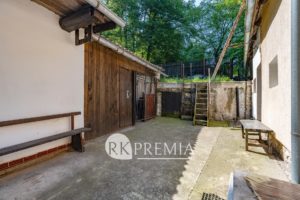 9_foto_RD Hostovice_Pod svahem
