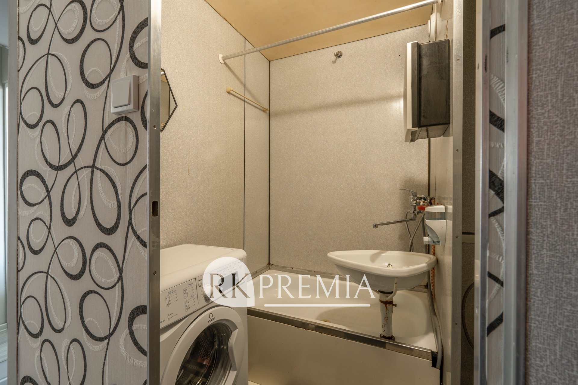 prodej-byty-2-kk-0m2-teplice-trnovany-dsc9027-d476f5