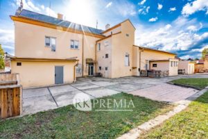 prodej-komercniho-objektu-1102-m2-587-m2-zabrusany-dsc9544-e032cc