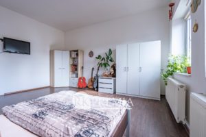 prodej-komercniho-objektu-1102-m2-587-m2-zabrusany-dsc9790-e4c405