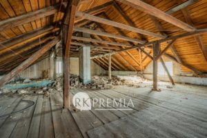 prodej-komercniho-objektu-1102-m2-587-m2-zabrusany-dsc9862-2fb319