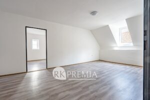 nabizi-prodej-cinzovni-dum-vaclavske-namesti-78-13-trmice-dsc6441-3bbf91