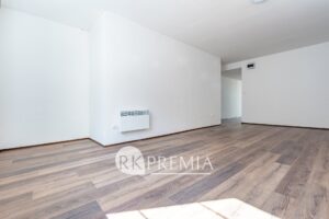 nabizi-prodej-cinzovni-dum-vaclavske-namesti-78-13-trmice-dsc6681-4a53d7