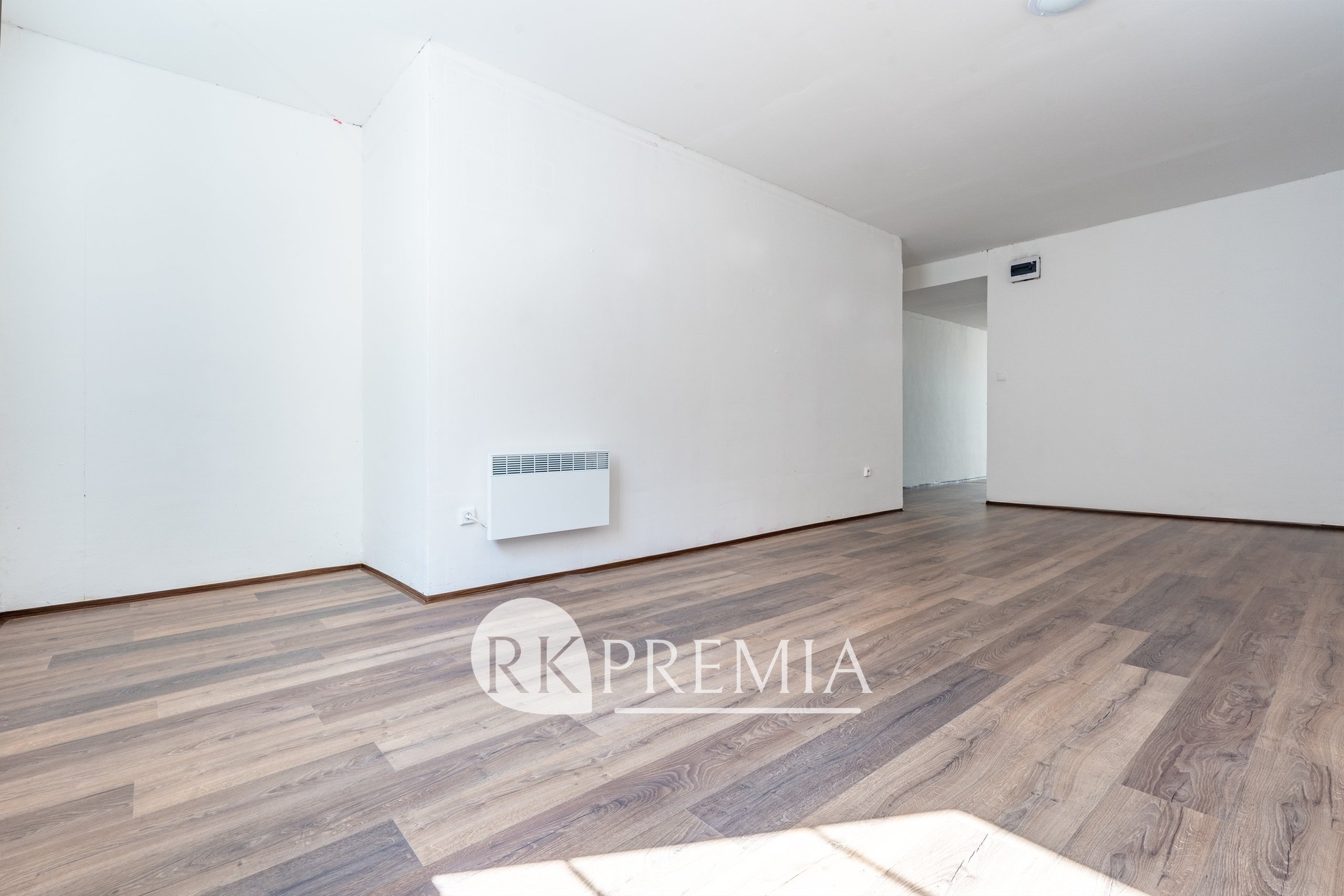 nabizi-prodej-cinzovni-dum-vaclavske-namesti-78-13-trmice-dsc6681-4a53d7