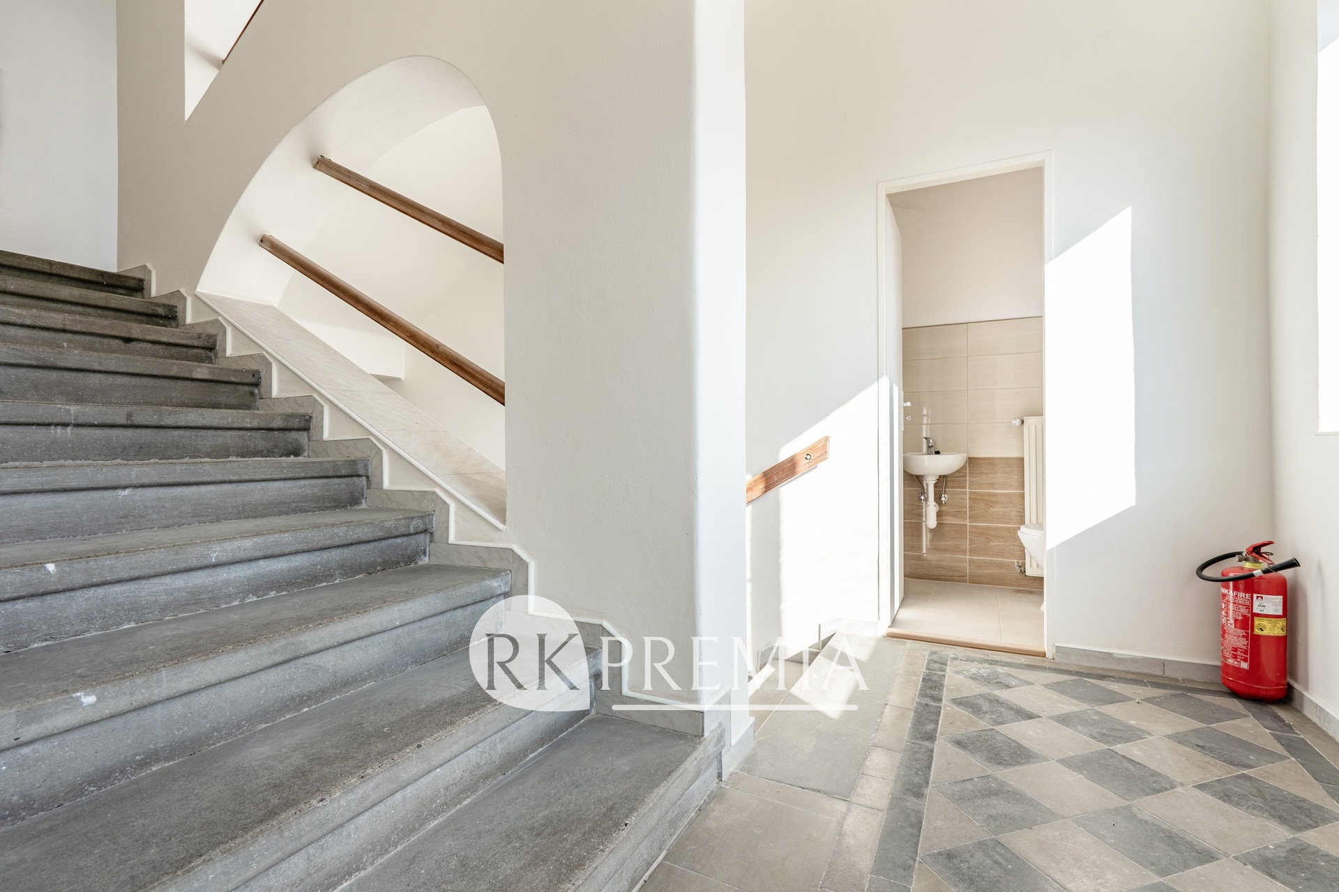 49Foto_prodej BD_Drážďanská