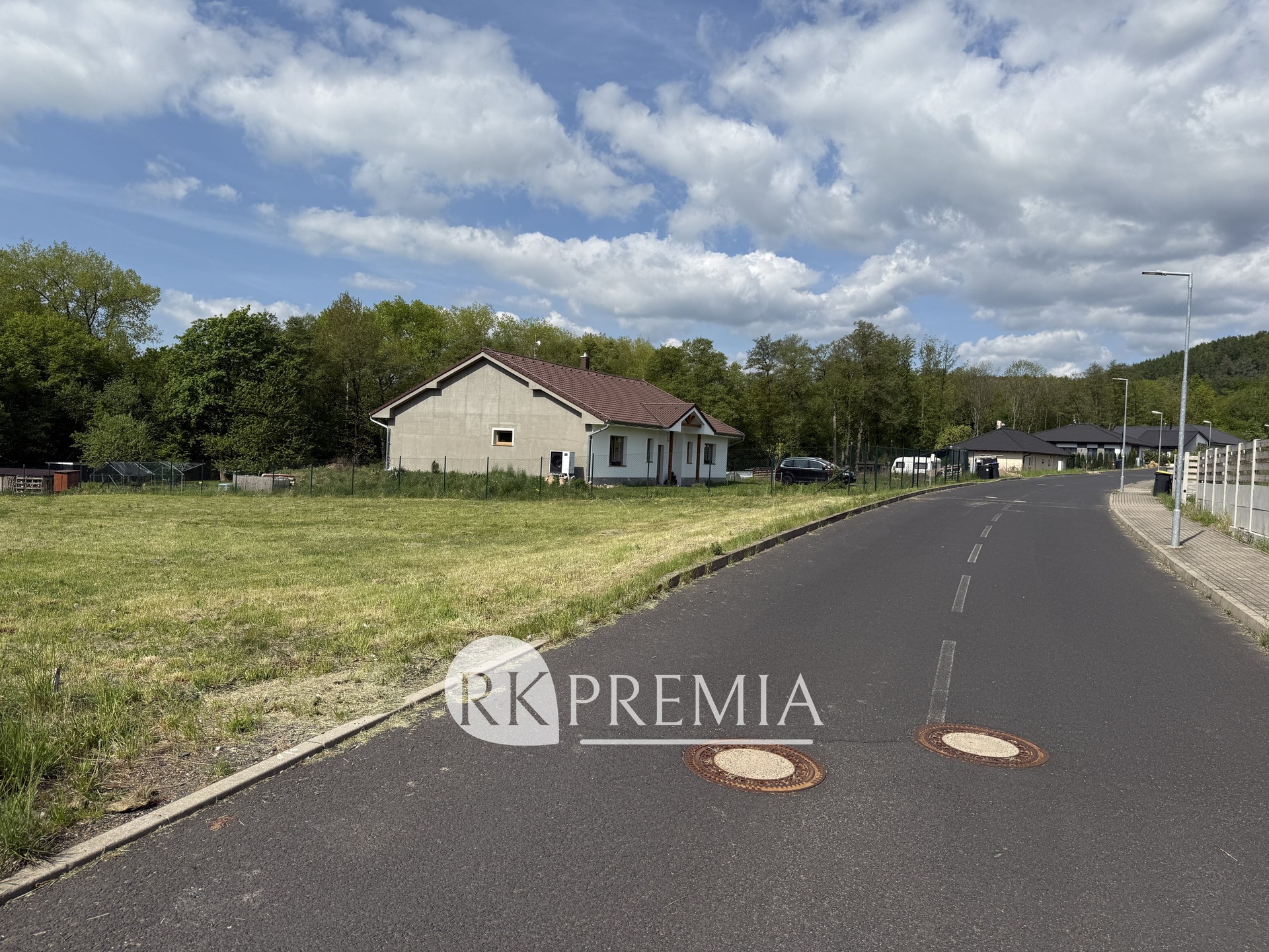 2Foto_Prodej pozemku Slunečná