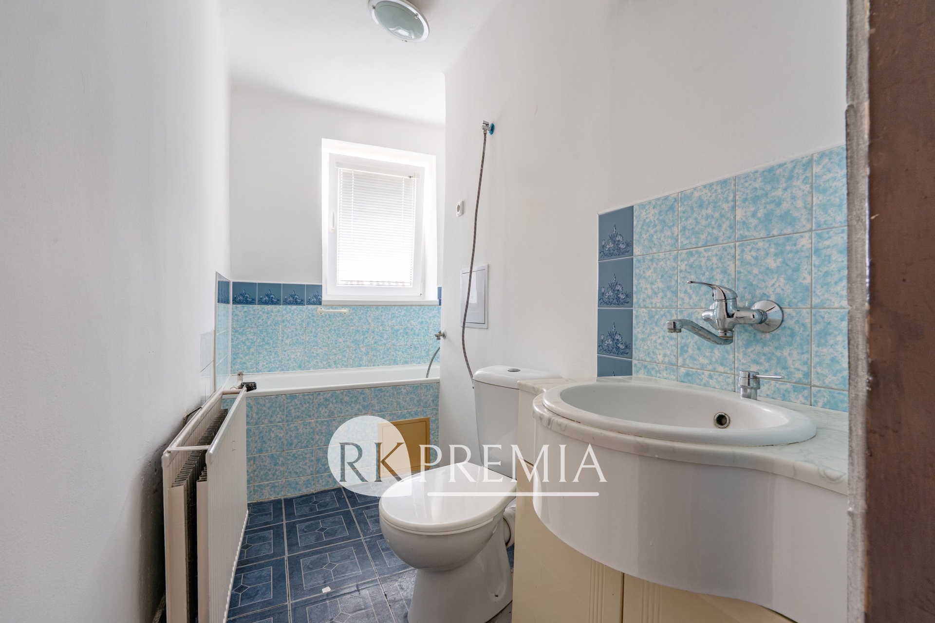 10foto_Prodej bytu 3+1, Měrunice