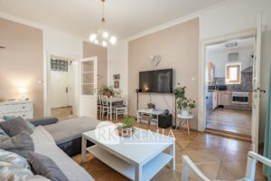 15foto_Čelakovského 3+1