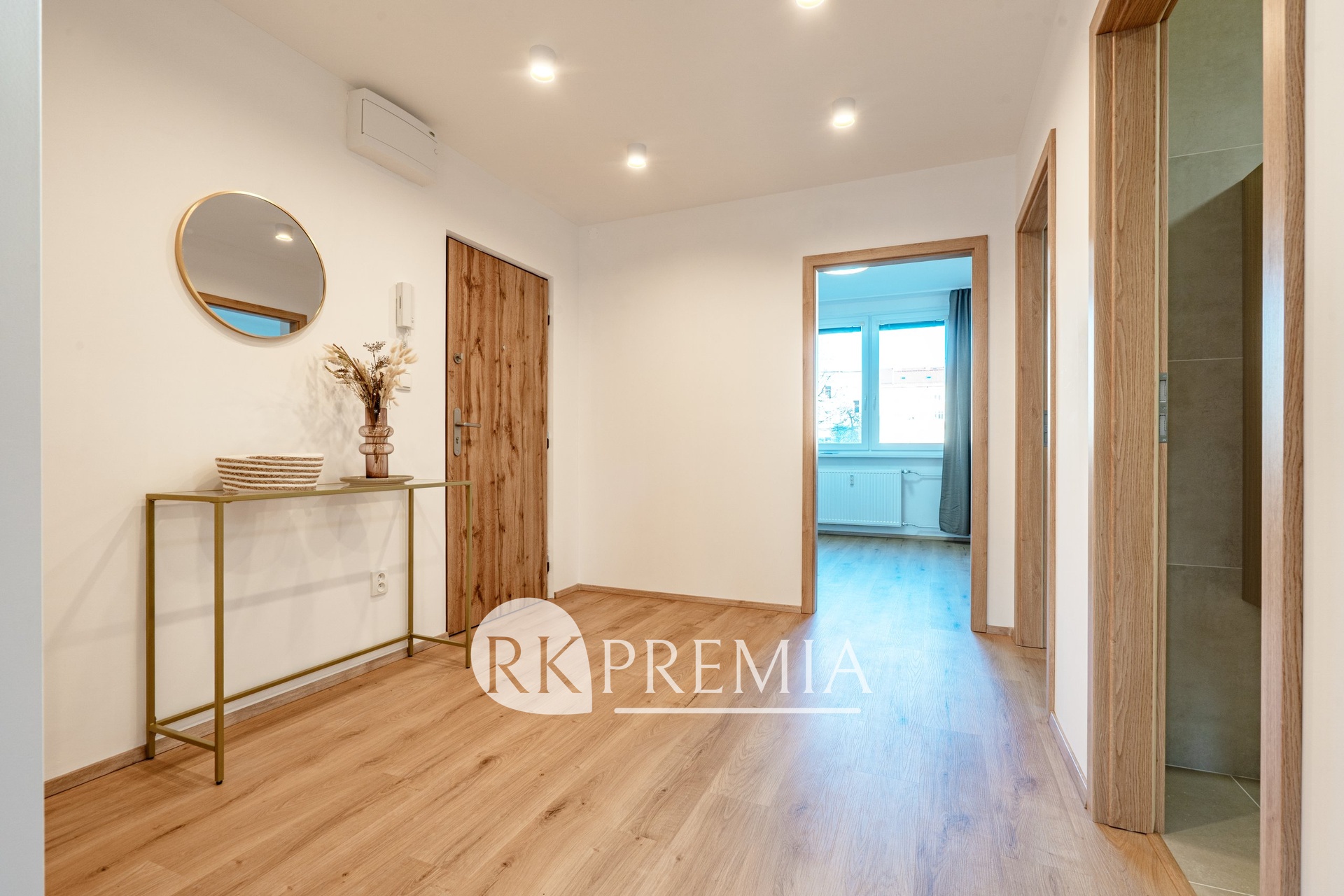 20foto_Pronájem 3+kk, Rooseveltovo nám.