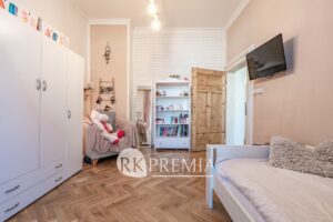 21foto_Čelakovského 3+1