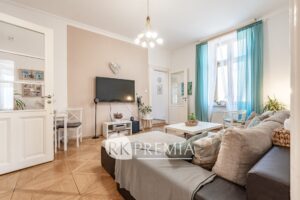 9foto_Čelakovského 3+1