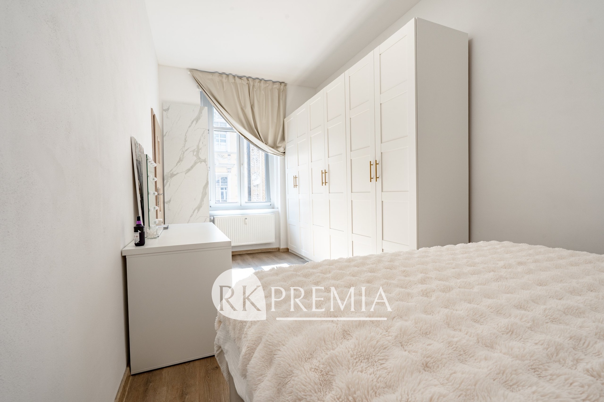 2foto_Podnájem 2+1, 28. října, TP